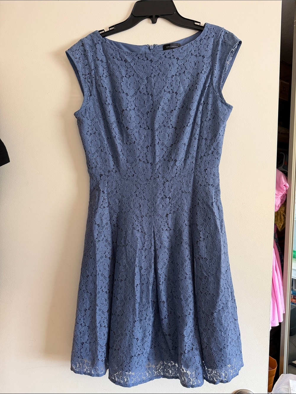 The Limited Dusty Blue Lace Midi Dress
Size 2 work wear teacher professional